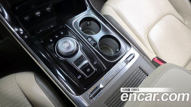 Kia Carnival 2021 — Şəkil 9/20