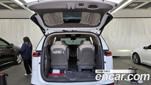 Kia Carnival 2021 — Şəkil 20/20