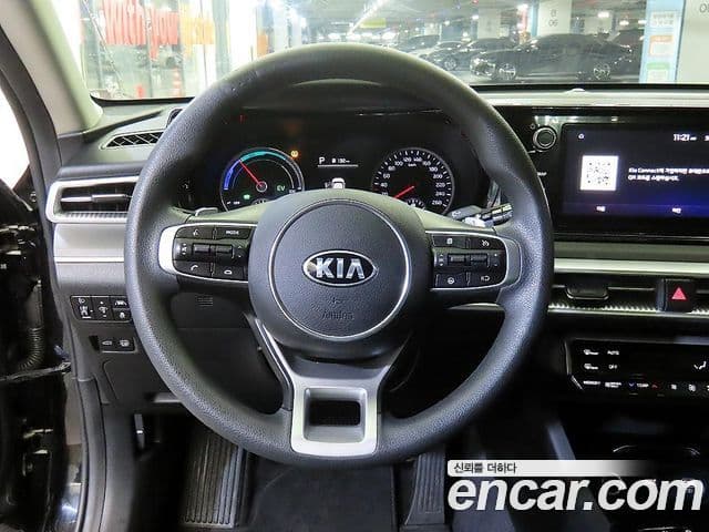 Kia K5 2021 — Фото 8/20