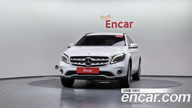 Mercedes-Benz GLA-Class 2018 — ფოტო 3/20