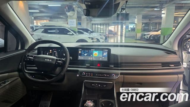 Kia Carnival 2025 — Şəkil 8/20