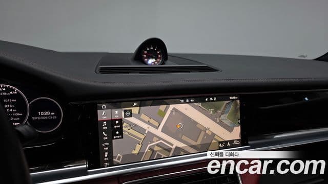 Porsche Panamera 2021 — ფოტო 10/20