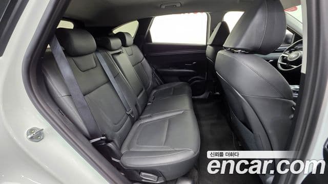 Hyundai The New Tucson 2022 — ფოტო 19/20