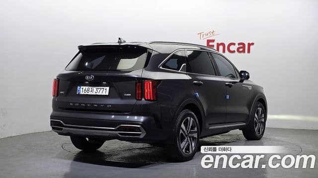 Kia Sorento 2021 — ფოტო 2/20