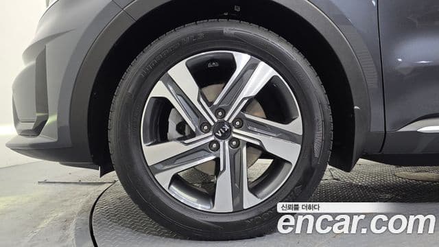 Kia Sorento 2021 — ფოტო 5/20