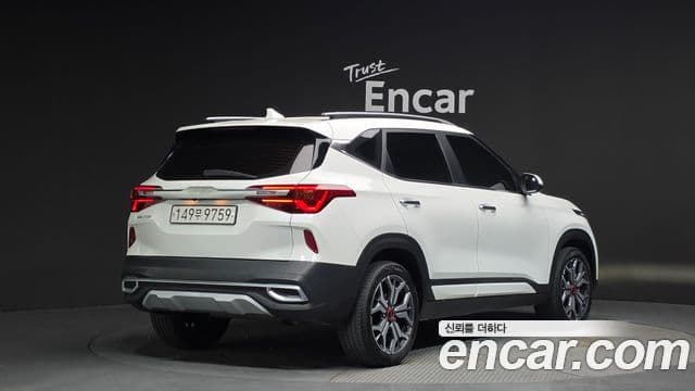 Kia Seltos 2022 — Şəkil 1/20
