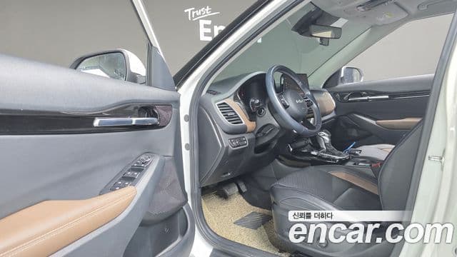 Kia Seltos 2022 — Şəkil 10/20