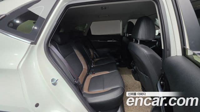 Kia Seltos 2022 — Şəkil 18/20