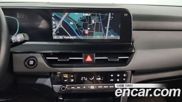 Kia Seltos 2023 — ფოტო 15/20