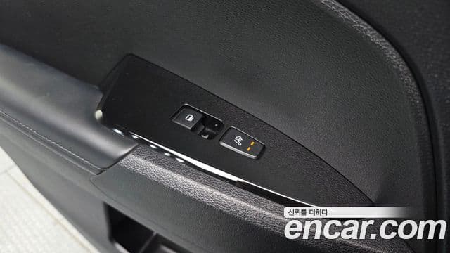 Kia Sportage 2022 — ფოტო 19/20