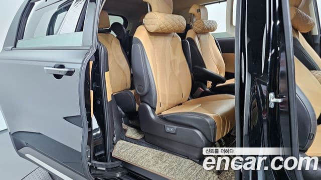Kia Carnival 2022 — Şəkil 12/20