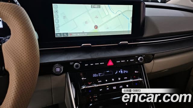 Kia Carnival 2022 — ფოტო 13/20