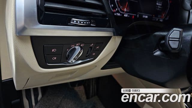 BMW X4 2020 — Фото 16/20