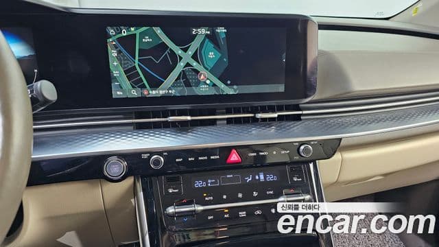 Kia Carnival 2021 — ფოტო 14/20