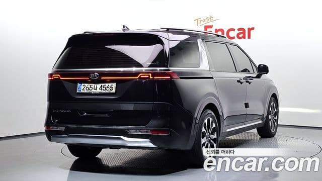 Kia Carnival 2020 — Фото 2/20