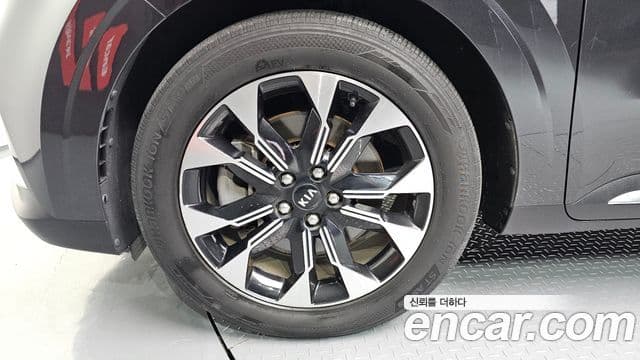 Kia Carnival 2020 — Фото 5/20