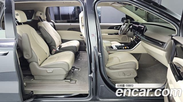 Kia Carnival 2020 — Фото 10/20