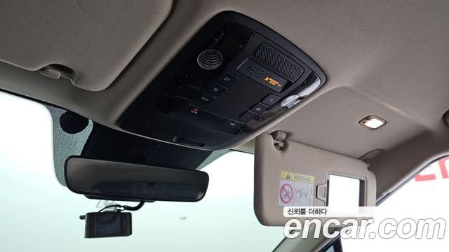 Kia Carnival 2020 — Фото 16/20