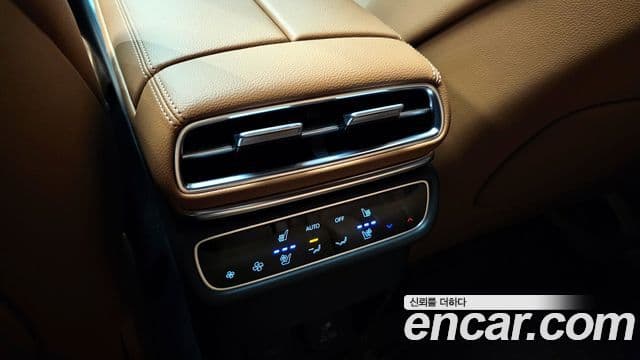 Genesis GV80 2023 — Photo 7/20