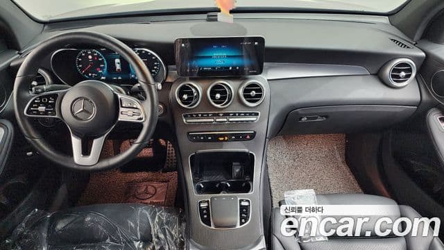 Mercedes-Benz GLC-Class 2021 — ფოტო 7/20