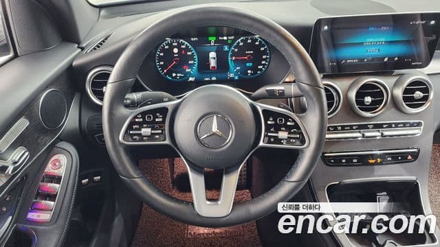 Mercedes-Benz GLC-Class 2021 — ფოტო 13/20