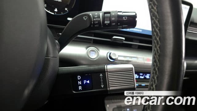 Hyundai Kona Hybrid 2024 — Photo 18/20