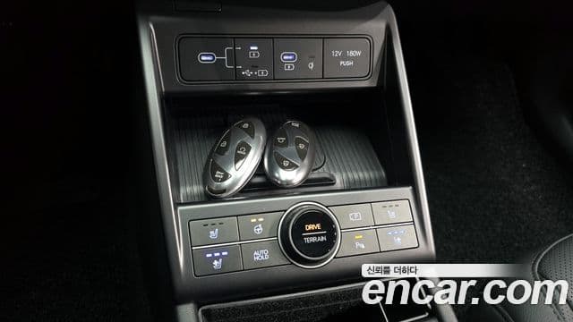 Hyundai Kona Hybrid 2024 — Photo 7/20