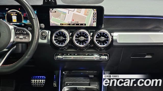 Mercedes-Benz GLB-Class 2021 — Фото 19/20