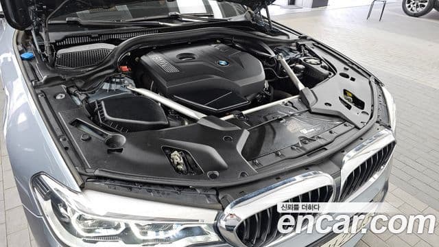 BMW 5 Series 2018 — Şəkil 6/20