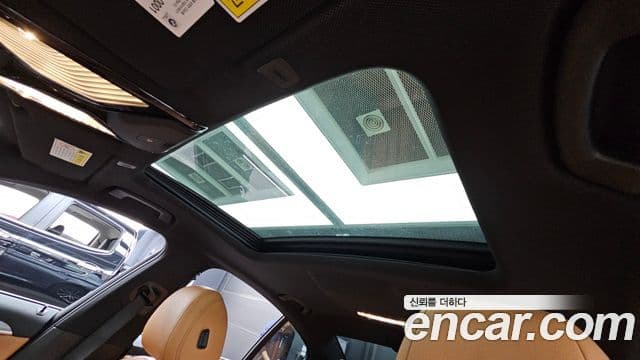 BMW 5 Series 2018 — Şəkil 12/20