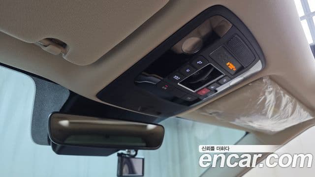 Kia Carnival 2023 — Фото 15/20