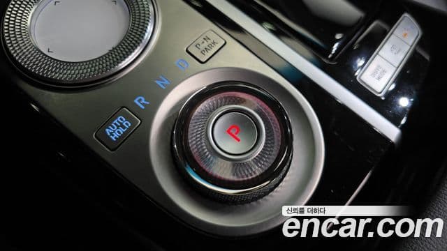 Genesis Electrified G80 2021 — ფოტო 9/20