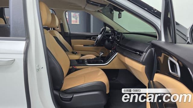 Kia Carnival 2022 — ფოტო 11/20