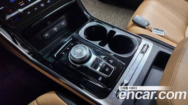 Kia Carnival 2023 — Фото 9/20