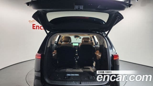 Kia Carnival 2023 — Фото 20/20