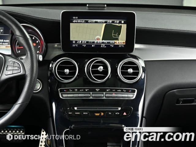 Mercedes-Benz GLC-Class 2019 — ფოტო 13/20