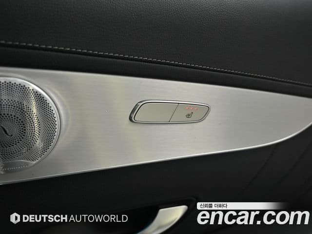 Mercedes-Benz GLC-Class 2019 — ფოტო 15/20