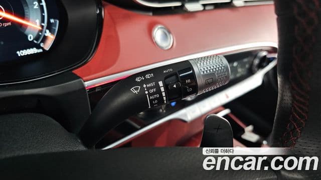 Genesis GV70 2021 — Şəkil 18/20