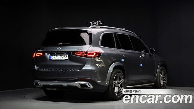 Mercedes-Benz GLS-Class 2022 — Photo 12/20