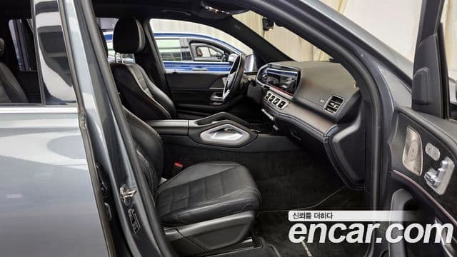 Mercedes-Benz GLS-Class 2022 — Photo 16/20