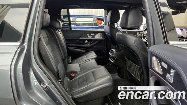 Mercedes-Benz GLS-Class 2022 — Photo 19/20