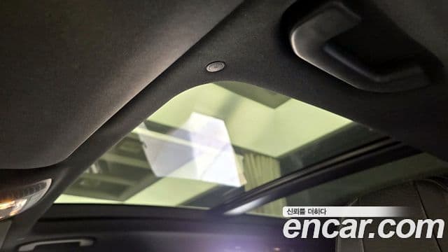 Mercedes-Benz GLS-Class 2022 — Photo 11/20