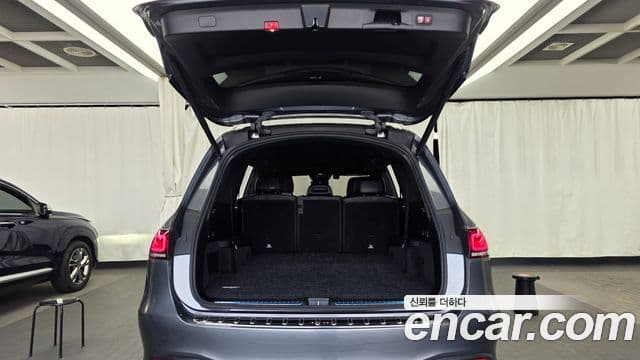 Mercedes-Benz GLS-Class 2022 — Photo 15/20