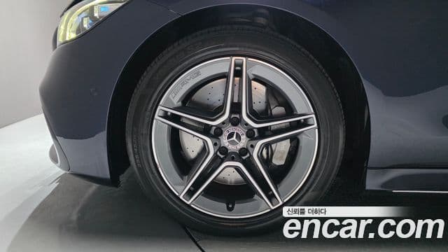 Mercedes-Benz S-Class 2022 — ფოტო 6/20