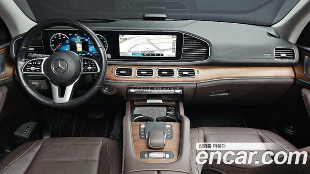 Mercedes-Benz GLE-Class 2021 — Şəkil 7/20