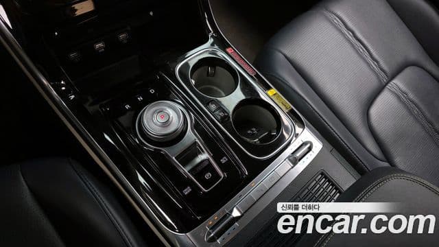 Kia Carnival 2021 — Şəkil 9/20