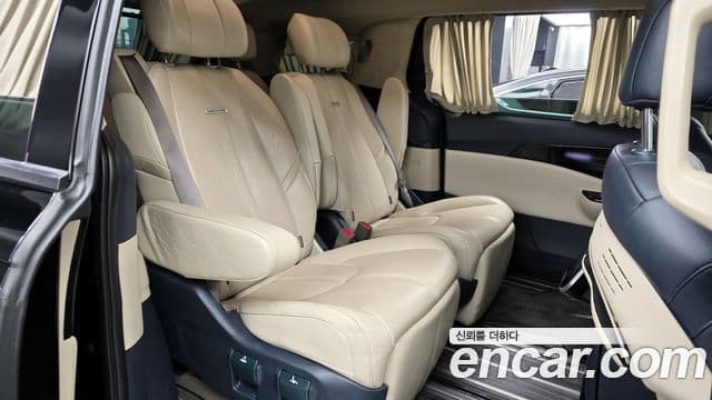 Kia Carnival 2021 — Şəkil 12/20