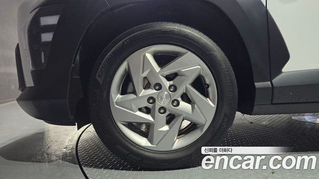Hyundai Kona Hybrid 2023 — ფოტო 1/20