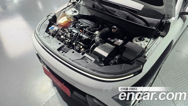 Hyundai Kona Hybrid 2023 — ფოტო 9/20