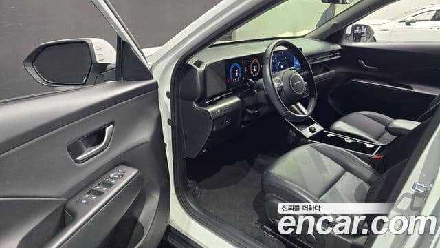 Hyundai Kona Hybrid 2023 — ფოტო 14/20